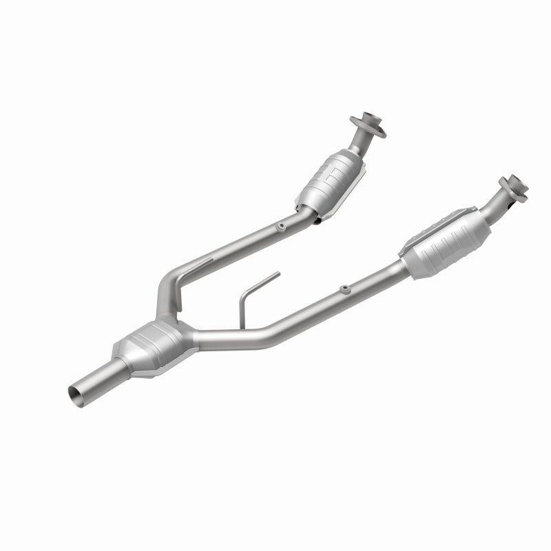 MagnaFlow Direct Fit Catalytic Converter 96-97 Mercury Cougar 3.8L - 444080