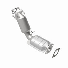 Load image into Gallery viewer, MagnaFlow Direct Fit Catalytic Converter 08-13 Infiniti G37 V6-3.7LGAS 2.25in Dia - 551143