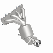 Load image into Gallery viewer, MagnaFlow Direct Fit Catalytic Converter 09-14 Sentra 2.0L Manifold - 52271