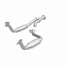 Load image into Gallery viewer, MagnaFlow Direct Fit Catalytic Converter 03-06 Chevy SSR 5.3/6.0 OEM - 49580