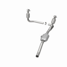 Load image into Gallery viewer, MagnaFlow Direct Fit Catalytic Converter 00-03 Dodge Dakota 2WD 4.7L - 458043