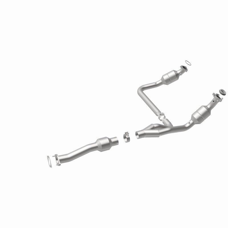 MagnaFlow Direct Fit Catalytic Converter 2011-2014 Express 1500 4.3L Underbody - 52134