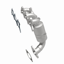 Load image into Gallery viewer, MagnaFlow DF Cat Conv 07-11 Chrysler Sebring 2.7L Rr Manifold/08-10 Dodge Avenger 2.7L Rear Manifold - 51861