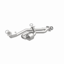 Load image into Gallery viewer, MagnaFlow California Direct Fit Catalytic Converter 01-03 Toyota Sienna 3.0L - 447160