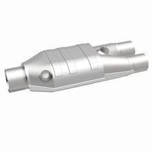 Load image into Gallery viewer, MagnaFlow Universal Catalytic Converter 2.5/2 Single/Dual O2 - 51667