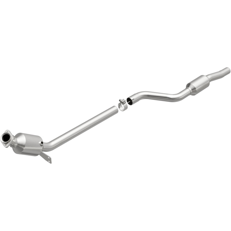MagnaFlow 12-14 C350 V6 3.5 OEM Underbody Direct Fit Converter - 21-448