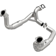 Load image into Gallery viewer, MagnaFlow Conv Direct Fit 11-14 Ford F-250 Super Duty / 350 Super Duty V8 6.2L - 52297