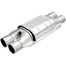 Load image into Gallery viewer, MagnaFlow Universal Catalytic Converter 2 D/D W/O2 Boss - 94038
