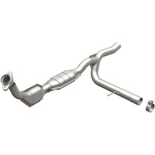 Load image into Gallery viewer, MagnaFlow DF Catalytic Conv 04-06 Ford F-150 Pickup 5.4L 4WD (Exc Heritage Edition) P/S (49 State) - 51744