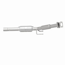 Load image into Gallery viewer, MagnaFlow Direct Fit Catalytic Converter 06-08 Volkswagen Jetta/Rabbit 2.5L (49 State) - 24320