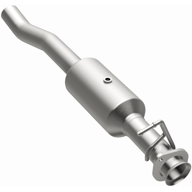 MagnaFlow 16-19 Ford F-650 V10 6.8L Underbody Direct Fit Catalytic Converter - 280445