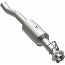 Load image into Gallery viewer, MagnaFlow 16-19 Ford F-650 V10 6.8L Underbody Direct Fit Catalytic Converter - 280445