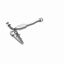 Load image into Gallery viewer, MagnaFlow Direct Fit Catalytic Converter GM 1500/2500/3500 Truck 96- - 23457