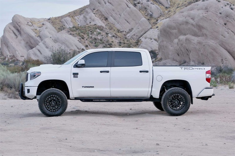 Fabtech 16-19 Toyota Tundra 4WD Trd Pro 4in Perf Sys w/Dlss 2.5 C/O Resi &Rr Dlss - K7078DL