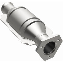 Load image into Gallery viewer, MagnaFlow Direct Fit Catalytic Converter VW 82 83 - 22916