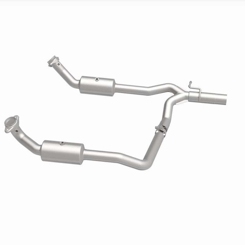 MagnaFlow 09-13 Ford E-350 Super Duty V10 6.8 OEM Underbody Direct Fit Catalytic Converter - 21-599