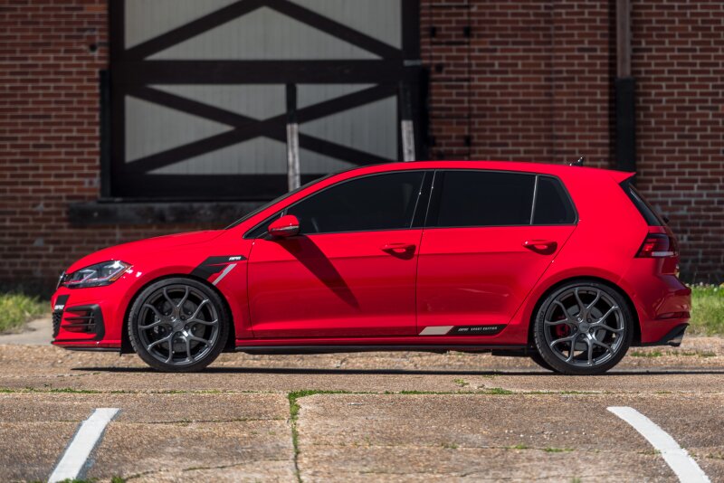 APR A01 Flow Formed 19x8.5 / 5x112 / ET45 / 66.5mm Bore / Gunmetal Grey Wheel - WHL00002