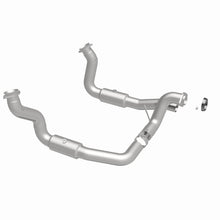 Load image into Gallery viewer, MagnaFlow 11-17 Ford F-250 Super Duty 6.2L Direct Fit Converter - 5551297