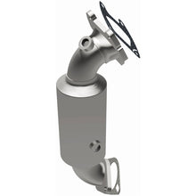 Load image into Gallery viewer, MagnaFlow Direct Fit Catalytic Converter 17-18 Chrysler Pacifica 3.6L - 21-950