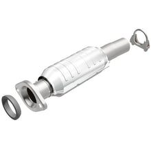 Load image into Gallery viewer, MagnaFlow Direct Fit Catalytic Converter 04-06 Toyota Sienna 3.3L AWD Rear - 24158