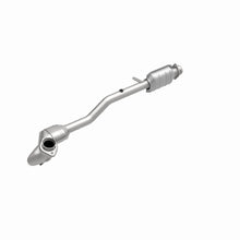 Load image into Gallery viewer, MagnaFlow Direct Fit Catalytic Converter 99-01 Ford Explorer 5.0L - 51088