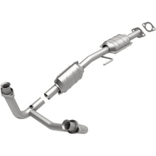 Load image into Gallery viewer, MagnaFlow Direct Fit Catalytic Converter Ford 86 94 - 93304