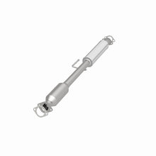 Load image into Gallery viewer, MagnaFlow Direct Fit Catalytic Conv 11-14 Sonata 2.4L Underbody (OEM Grade Federal / EPA Compliant) - 52820