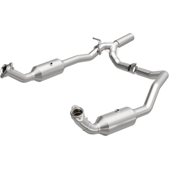 MagnaFlow 17-18 Ford E-350 6.8L Direct Fit Converter - 280014