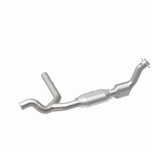 Load image into Gallery viewer, MagnaFlow Conv DF 99-00 Expedition 4.6 2WD PS - 93626
