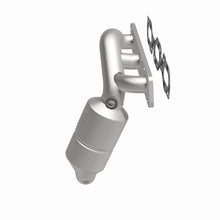 Load image into Gallery viewer, MagnaFlow Direct Fit Catalytic Converter 01-05 Ford Escape / Mazda Tribute 2.0L (CA Emissions) - 452367