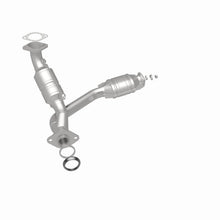 Load image into Gallery viewer, MagnaFlow Direct Fit Catalytic Converter 01-02 Mitsu Montero 3.5L - 24233