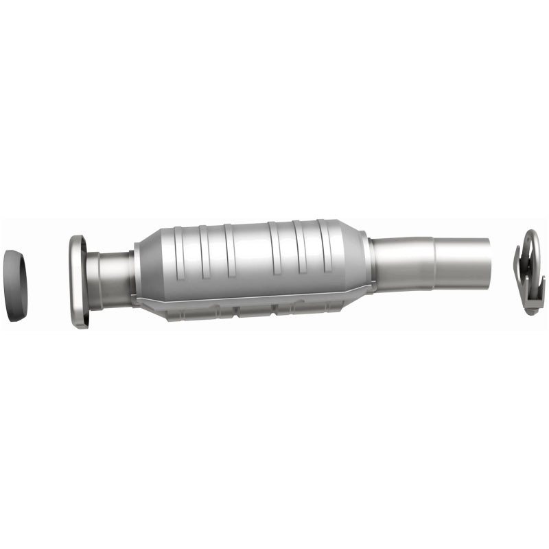 MagnaFlow Direct Fit Catalytic Converter 04-06 Toyota Sienna 3.3L AWD Rear - 24158