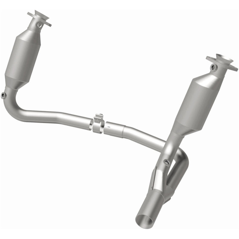 MagnaFlow Direct Fit Catalytic Converter 04 Dakota 3.7/4.7 2WD OEM - 49657