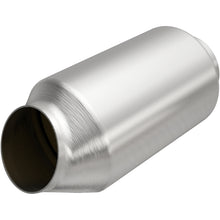 Load image into Gallery viewer, MagnaFlow 2.50 Angled Inlet CA Universal Converter - 5571176