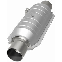 Load image into Gallery viewer, MagnaFlow Universal Catalytic Converter 2.50 OEM Angled O2 - 52326