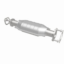 Load image into Gallery viewer, MagnaFlow Direct Fit Catalytic Converter 05-10 Kia Sportage 2.7L - 24963