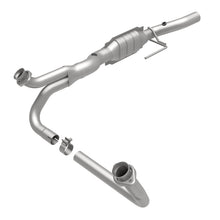 Load image into Gallery viewer, MagnaFlow Conv DF 00-01 Dodge Ram 3500 Van - 23298