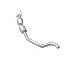 Load image into Gallery viewer, MagnaFlow 14-17 Range Rover V6 3 OEM Underbody Direct Fit Converter - 21-607