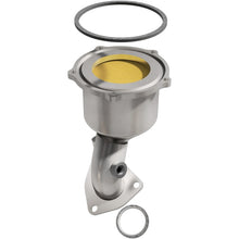 Load image into Gallery viewer, MagnaFlow Direct Fit Catalytic Converter 96-98 Toyota Rav4 2.0L (CA Emissions) - 452827
