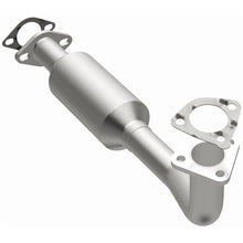 Load image into Gallery viewer, MagnaFlow 98-00 Sportage 2 OEM Underbody Direct Fit Converter - 52050