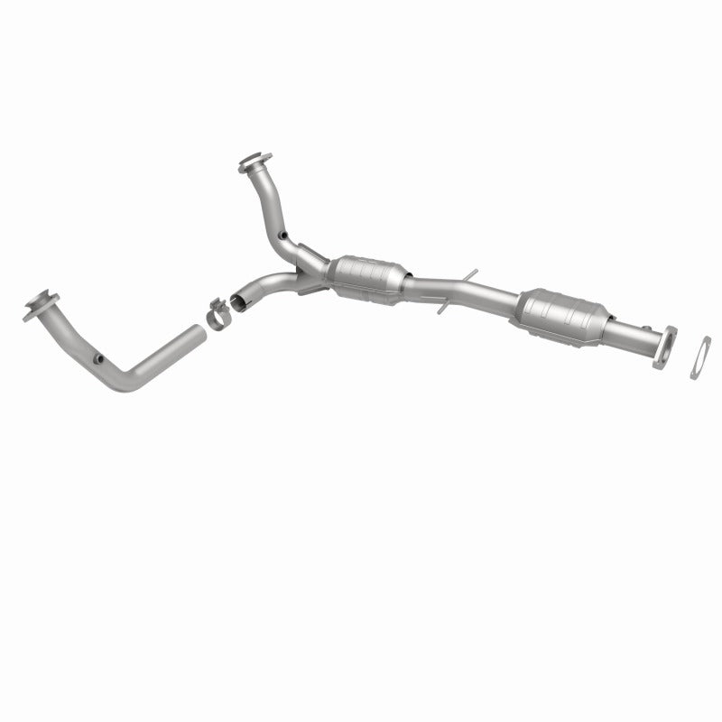 MagnaFlow Direct Fit Catalytic Converter 00-04 Chevy S10 4.3L 2WD - 49945