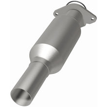 Load image into Gallery viewer, MagnaFlow 08-09 Fusion V6 3 OEM Underbody Direct Fit Converter - 52469