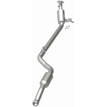 Load image into Gallery viewer, MagnaFlow 12-16 E350 V6 3.5 OEM Underbody Direct Fit Converter - 21-447