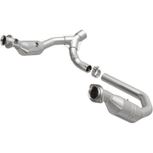 Load image into Gallery viewer, MagnaFlow Direct Fit Catalytic Converter 06-07 Ram 1500 4.7L Underbody - 52291