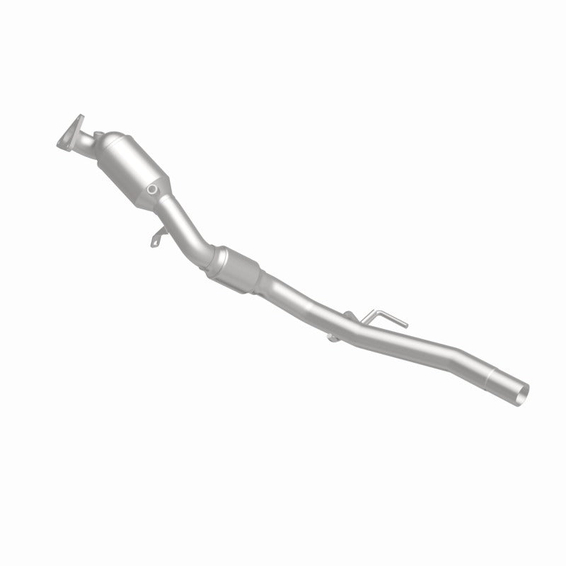 MagnaFlow Direct Fit Catalytic Converter 11-15 Volkswagen Touareg V6 3.6 OEM Underbody - 52411
