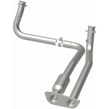 Load image into Gallery viewer, MagnaFlow Direct Fit Catalytic Converter 96-00 Chevy K3500 V8 5.7L - 52054