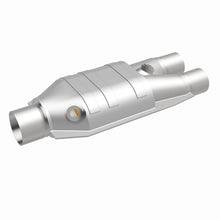 Load image into Gallery viewer, MagnaFlow Universal Catalytic Converter 2.5/2 Single/Dual O2 - 51667