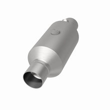 Load image into Gallery viewer, MagnaFlow 2.50 w/dual O2 5in. Spun Universal Converter - 79316