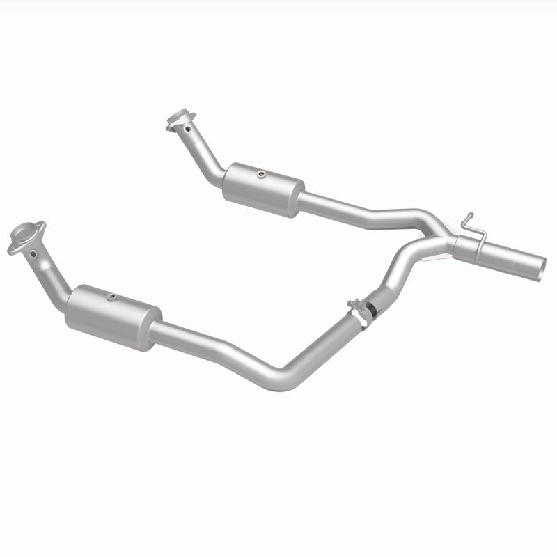 MagnaFlow 09-13 Ford E-350 Super Duty V10 6.8 OEM Underbody Direct Fit Catalytic Converter - 21-599