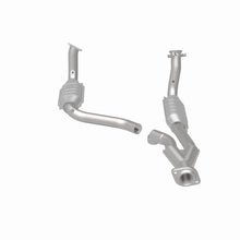 Load image into Gallery viewer, MagnaFlow 2003 Chevrolet SSR 5.3L Direct Fit Converter - 4451640